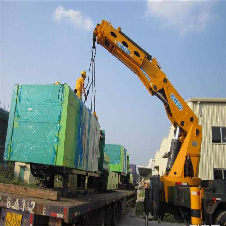 平江100吨折臂吊出租大概多少钱