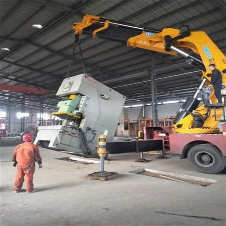 平江80吨折臂吊车出租附近电话