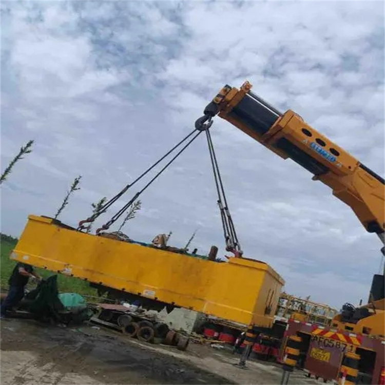 平江随车吊吊集装箱怎么吊